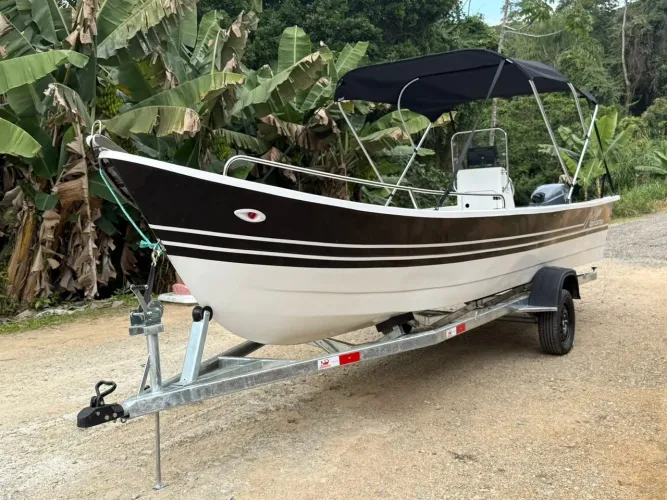 Barcos de fibra Aqua boats 