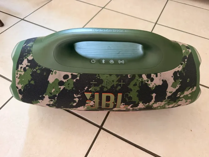 JBL Boombox 4 - Camuflada (Squad)