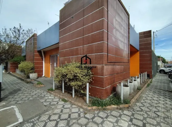 Salas comerciais no Centro em Pindamonhangaba