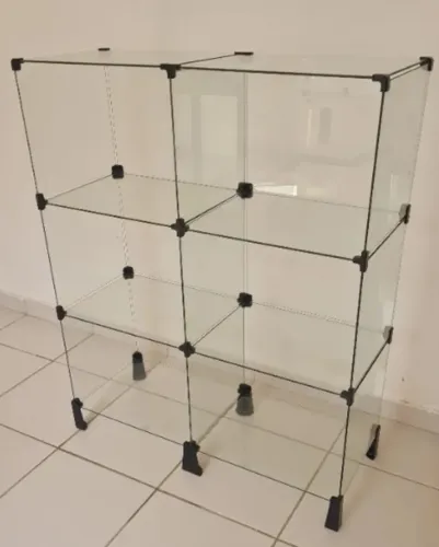 Balcão Expositor de Vidro Modulado 
