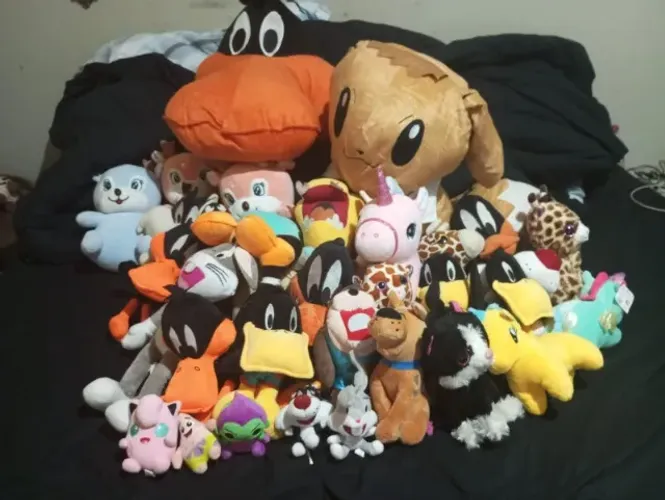 Pelúcias Frajola, Taz, Patolino , Girafa