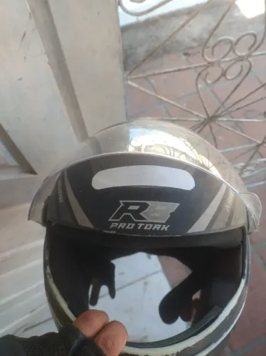 Vendo capacete de Moto 