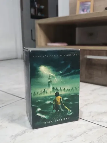Box de livros da saga Percy Jackson e os Olimpianos
