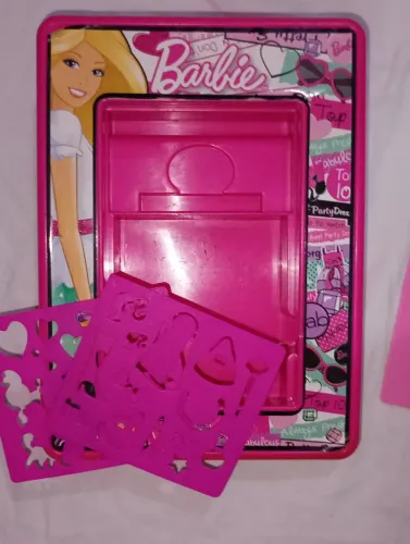 kit de desenho Barbie Fashion Plates All in One Studio