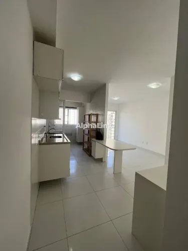 Apartamento com 2 dormitórios para alugar, 65 m² por R$ 5.835,00/mês - Alphaville - Baruer