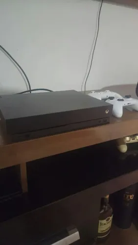 Xbox one x vendo ou troco