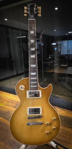 Gibson Signature Slash (Jessica)