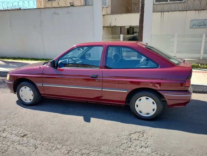 Ford Escort GL 1.8i / 1.8 (álcool) 1996