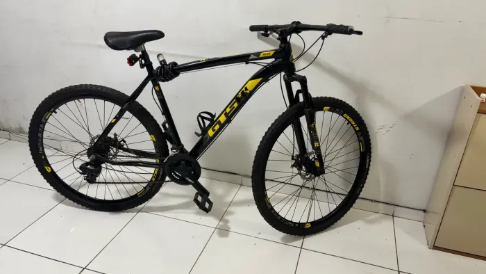 Bicicleta marca GTSM1, modelo Ride New, com aro 29