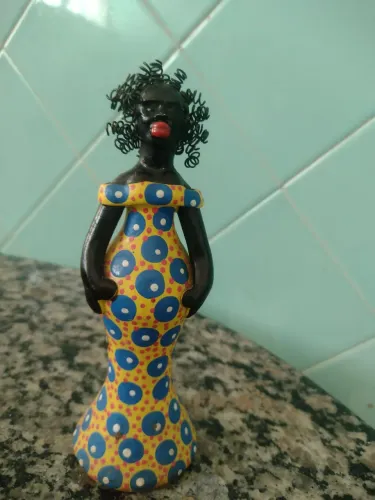 Artesanato baiano "boneca de barro"