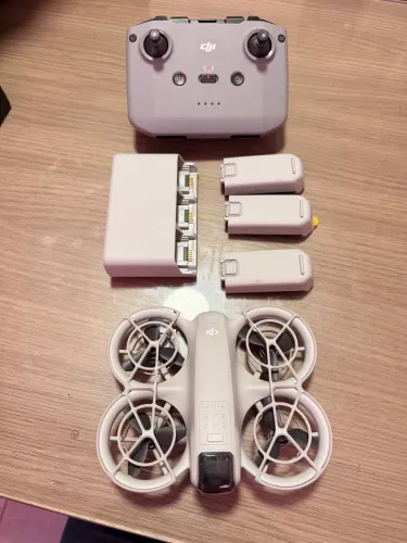 Drone Dji Neo Fly More combo
