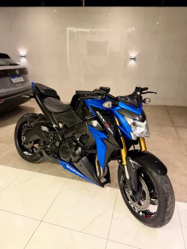 SUZUKI GSX-S 1000cc