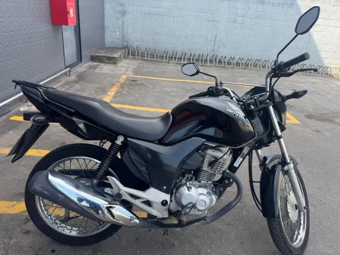 Honda CG START 160 cc único dono revisões na concessionária muito nova.