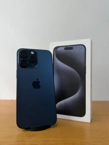 iPhone 15 pro Max 256 gb todo original