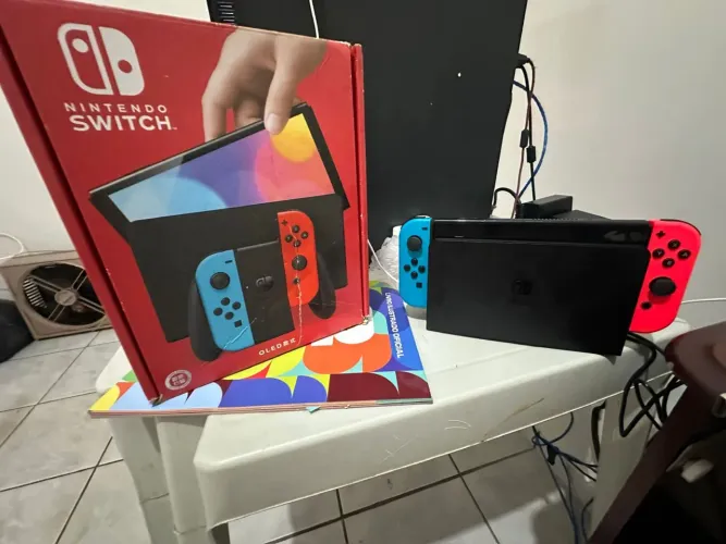 Nitendo switch oled DESBLOQUEADO 256Gb