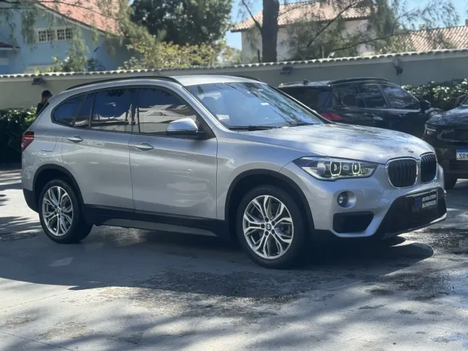BMW X1 Sdrive 20I X-line 2.0 TB Active Flex 2019