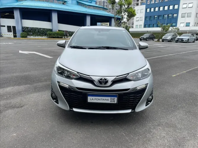 Toyota Yaris XLS Connect 1.5 Flex 16V 5P AUT 2021