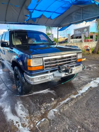 Ford Explorer XLT 4X2 4.0 V6 1992