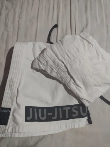 Kimono jiu-jitsu usado