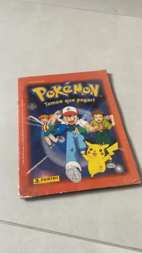 Álbum Pokémon panini antigo