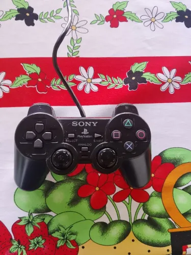 Controle de PS2 em ótimo estado funcionando tudo perfeitamente