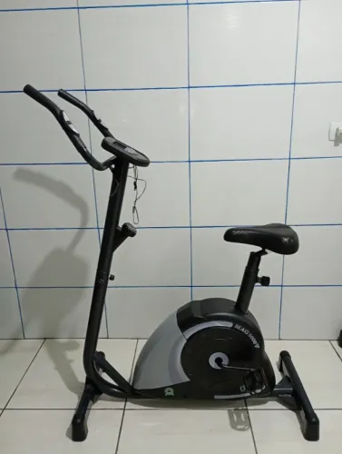 Bicicleta Ergométrica Dream MAG 5000V, 6 funções + Scan, Preto e Prata