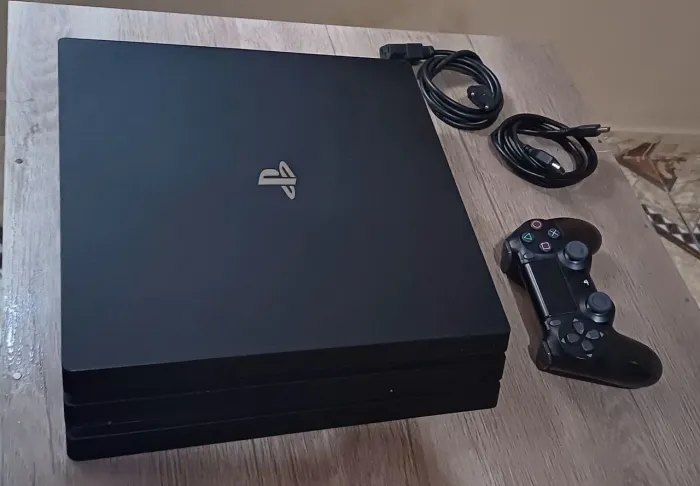 Playstation 4 pro de 1TB aceito cartão