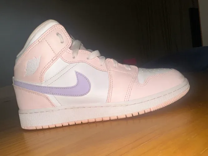 Nike Air Jordan 1 Mid - Rosa Pastel e Lilás - ORIGINAL