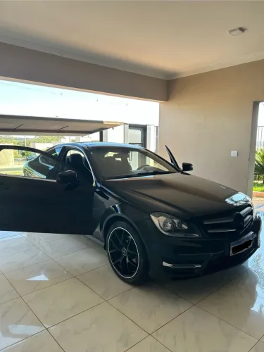 Mercedes-Benz C-180 CGI Coupe Sport 1.6 TB 16V Aut. 2014