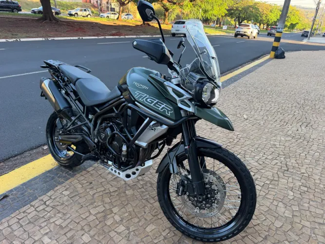 TIGER 800 Xca 