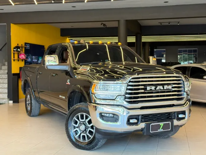 Ram 3500 Limited Longhorn 6.7 TB CD Diesel 2023
