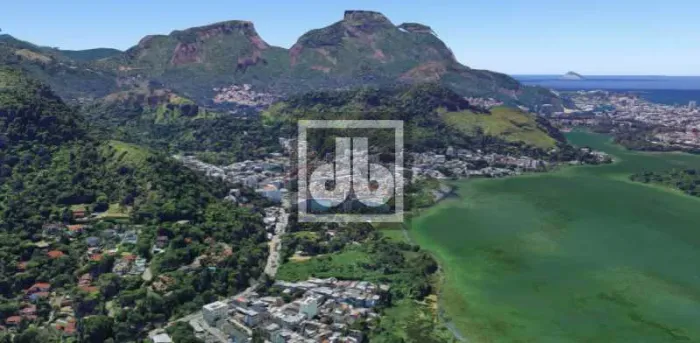 Maravilhoso Terreno entre Lagoa e Montanha - Atenção Incorporadoras Terreno Plano em Itanh