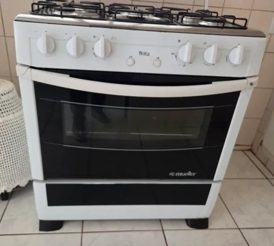 Vendo fogão 5 bocas funcionando perfeitamente