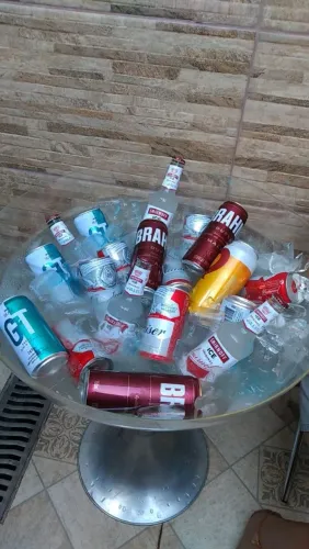 Vendo esta taça para gelar e decorar sua festa