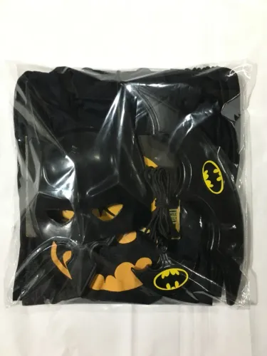 Kit Antiga Fantasia Batman Infantil Anos 80 + Conjunto Acessórios Batman Rosita Anos 90