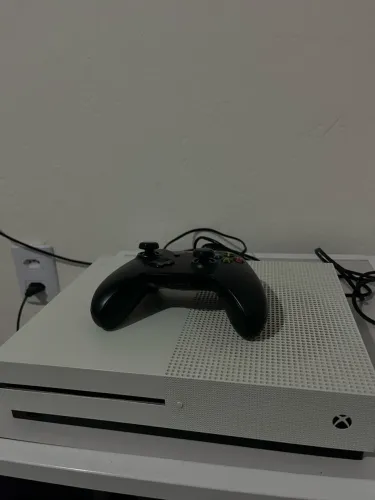 XBOX ONE S - Branco