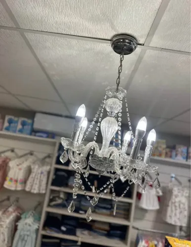 Lustre de cristal delicado 