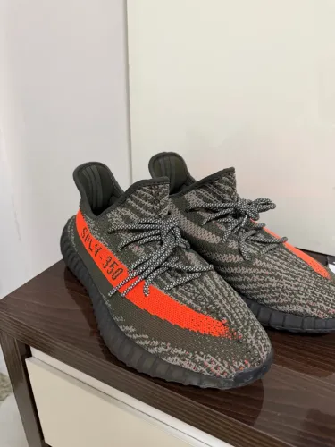 ADIDAS YEEZY BOOST 350 V2 CARBON BELUGA