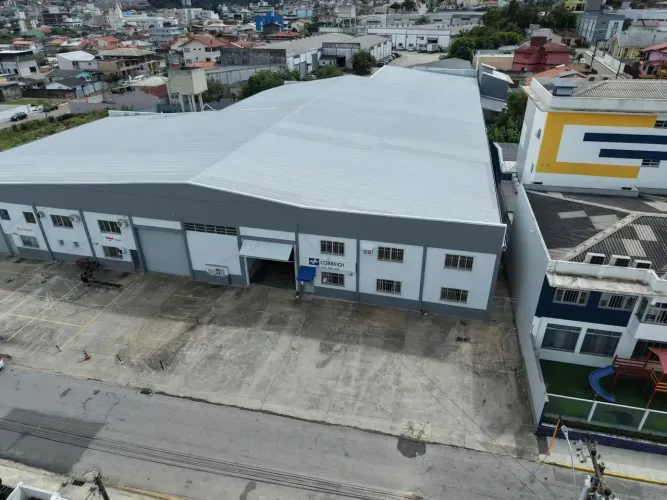 Galpão de 2420mts - São José/SC - Prox da BR