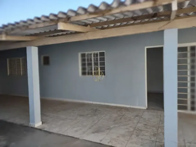Casa com 2 dormitórios à venda e ponto comercial no Jardim São Francisco - por R$ 635.000,