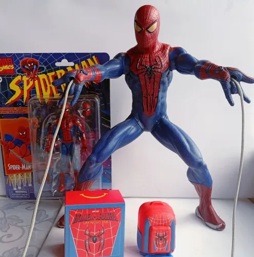 Bonecos homem aranha marvel