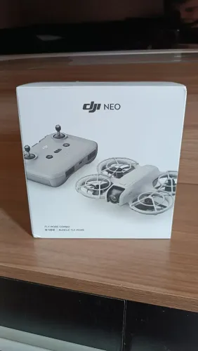 Drone dji Neo fly Combo , Lacrado, 3 baterias 