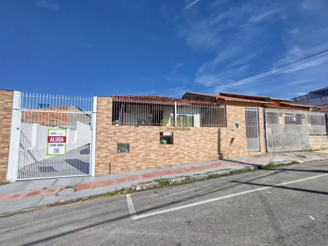 Casa para Locação em Bela Vista, São José | 3 Dorms