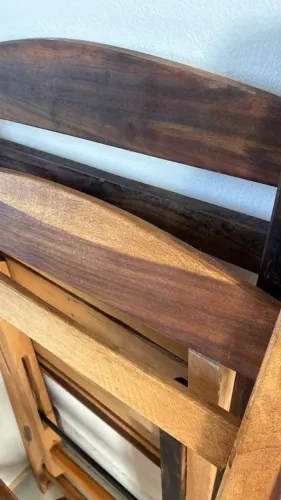 Conjunto de mesas e cadeiras dobráveis