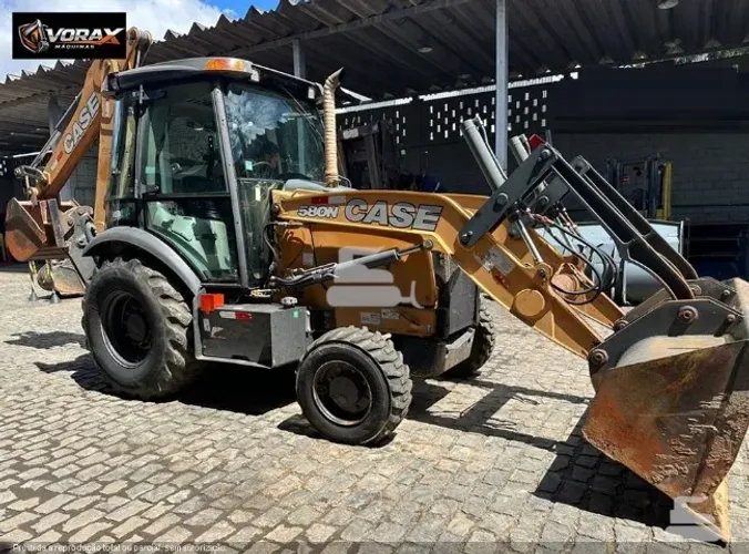 Retroescavadeira Case 580N ano 2020