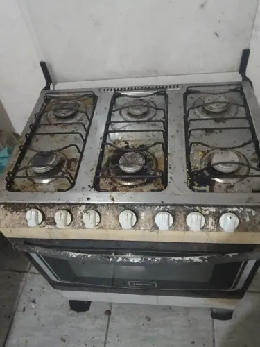 Fogão 5 bocas com forno funcionando 