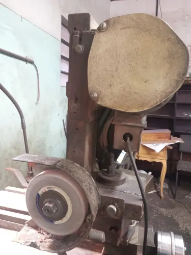 RETÍFICA PORTÁTIL PARA TORNO MECÂNICO E MOTOR DE EXAUSTÃO PARA PÓ 