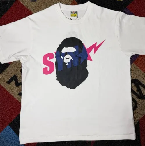 Camiseta Bape x SYNA
