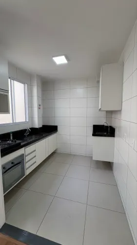 Alugo Apartamento 02 Quartos na Serra