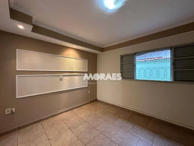 Casa com 3 quartos para alugar, 280 m² por R$ 2.500/mês - Santa Angelina - Agudos/SP
